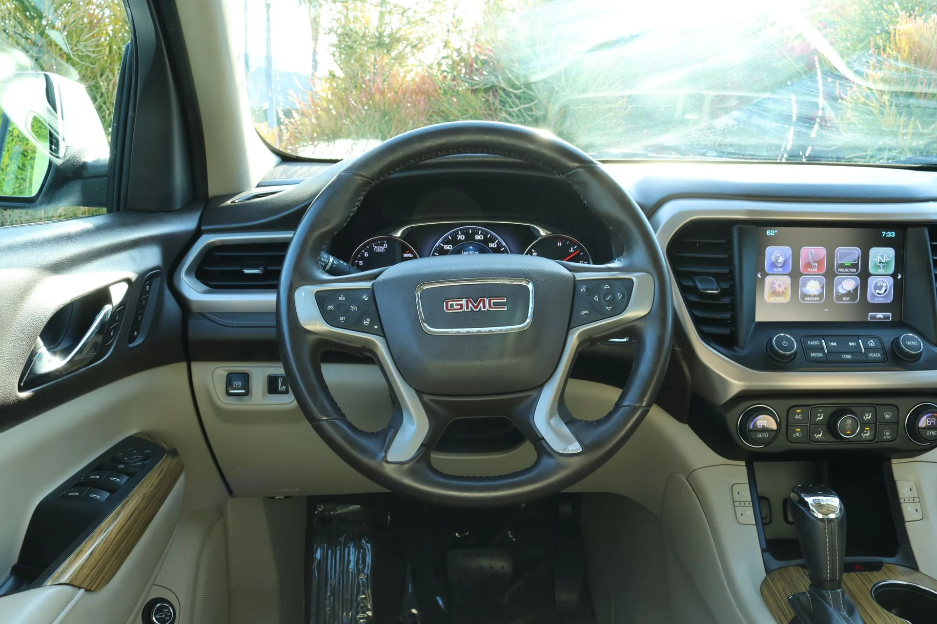 Used 2017 White GMC Denali image 8