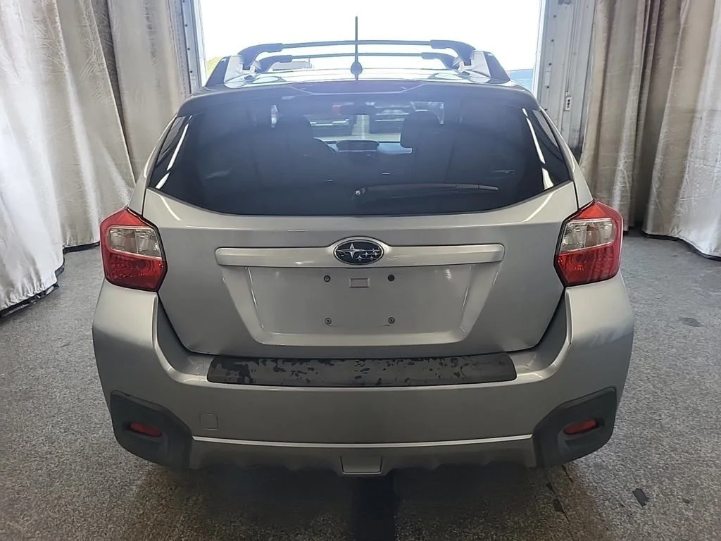 Used 2014 Silver Subaru 2.0i Premium image 12