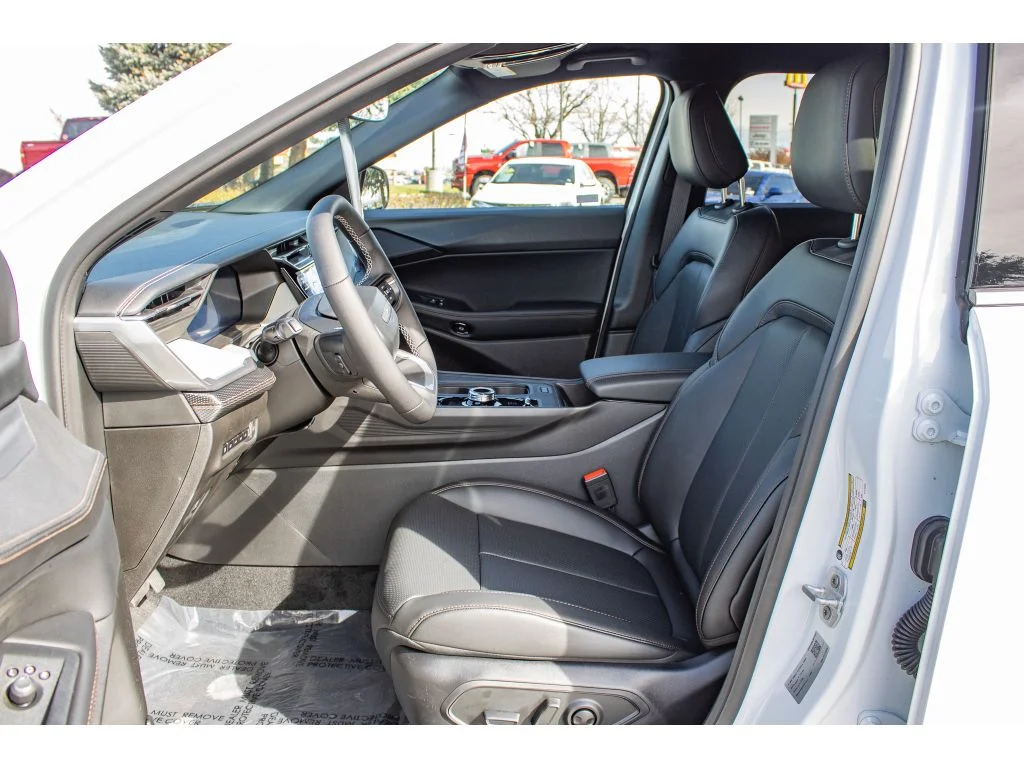 New 2026 Bright White Clearcoat Jeep Laredo image 14