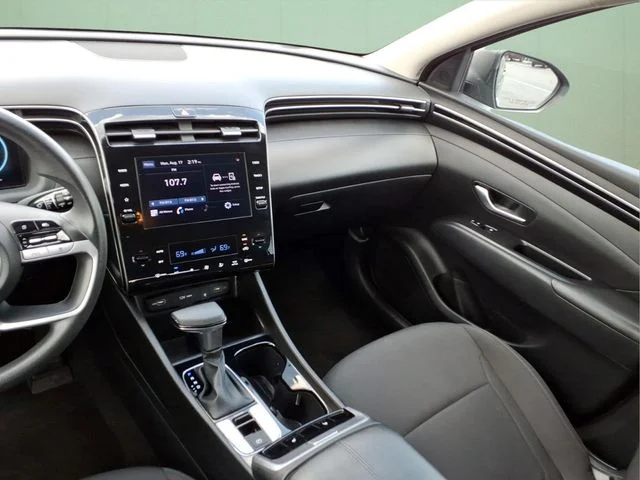 Used 2024 Gray Hyundai SEL image 18