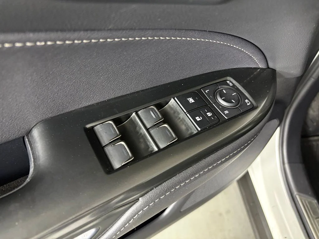 Used 2024 White Lexus 350 Premium image 18
