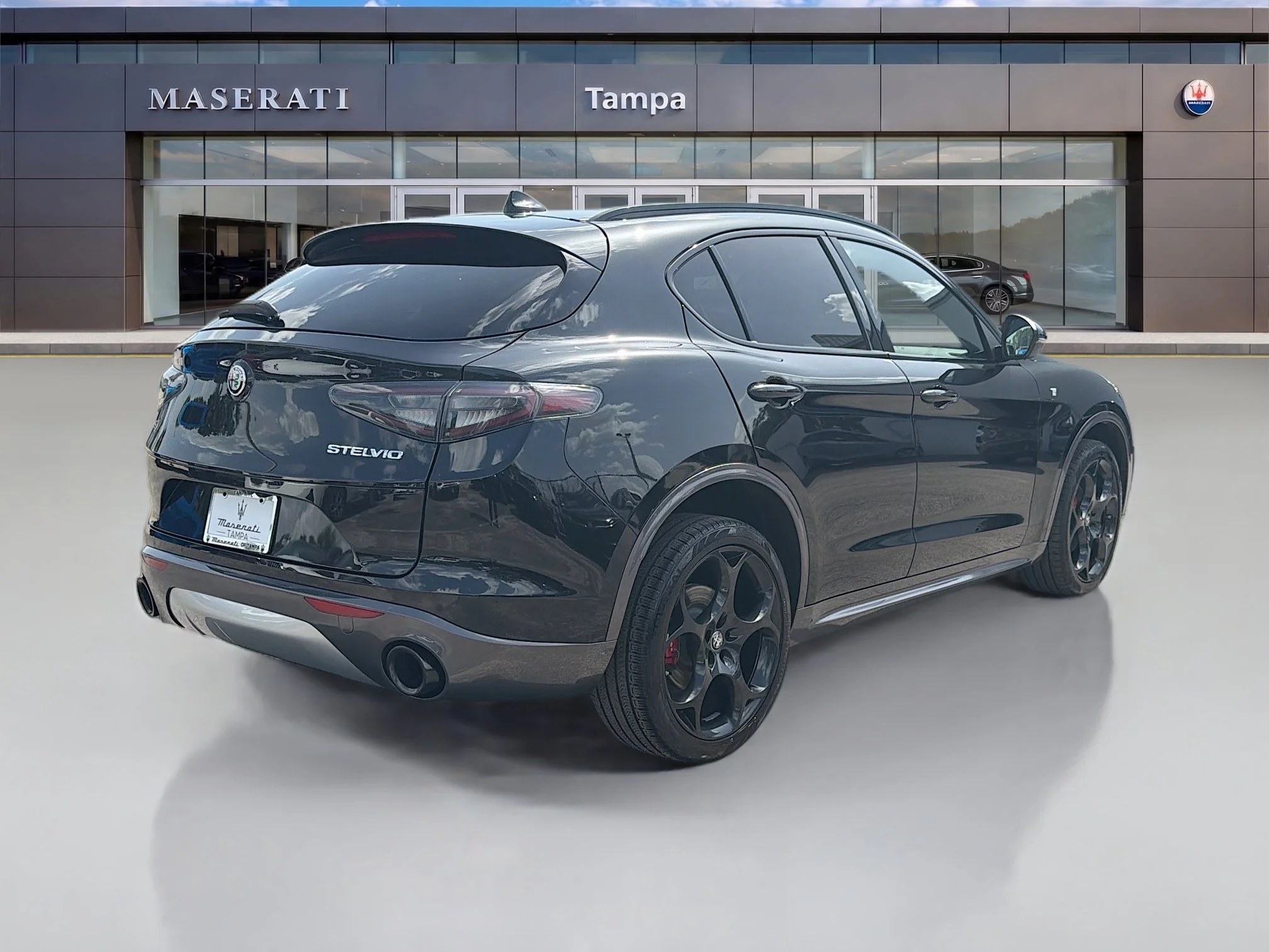 Used 2024 Vulcano Black Metallic Alfa Romeo Ti image 3