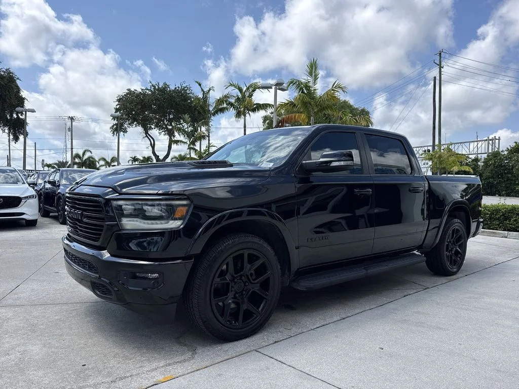 Used 2022 Diamond Black Ram Laramie image 28