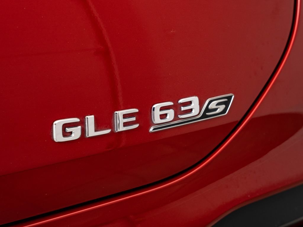 Used 2021 Designo Cardinal Red Metallic Mercedes-Benz GLE 63 S AMG® image 19
