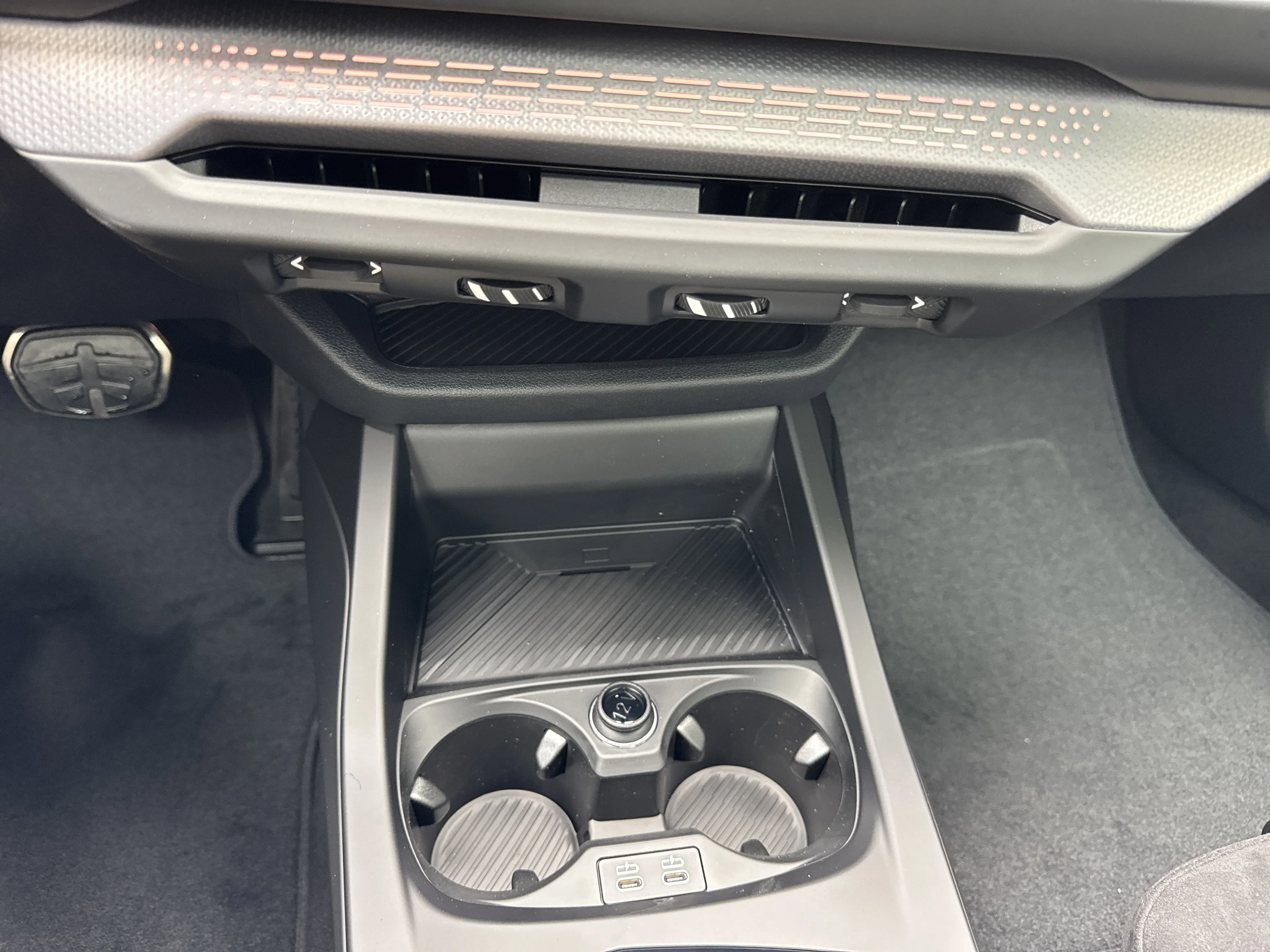 New 2026 0C4W Skyscraper Grey Metallic BMW M235 xDrive image 15