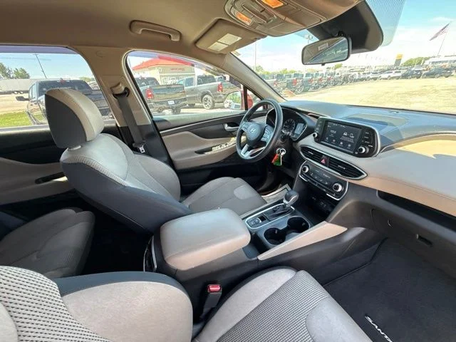 Used 2019 Red Hyundai SE image 35