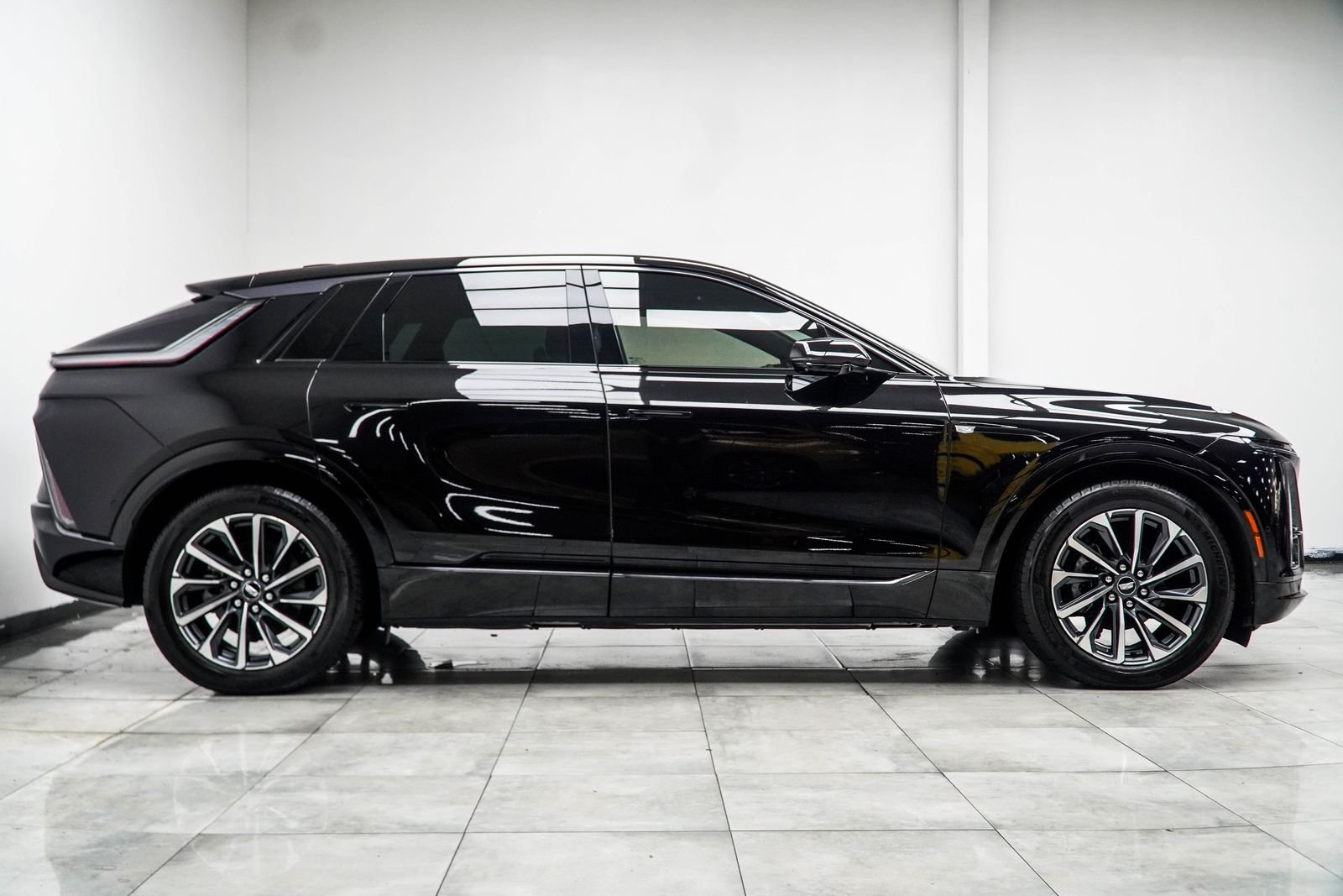Used 2024 Black Cadillac Sport image 8