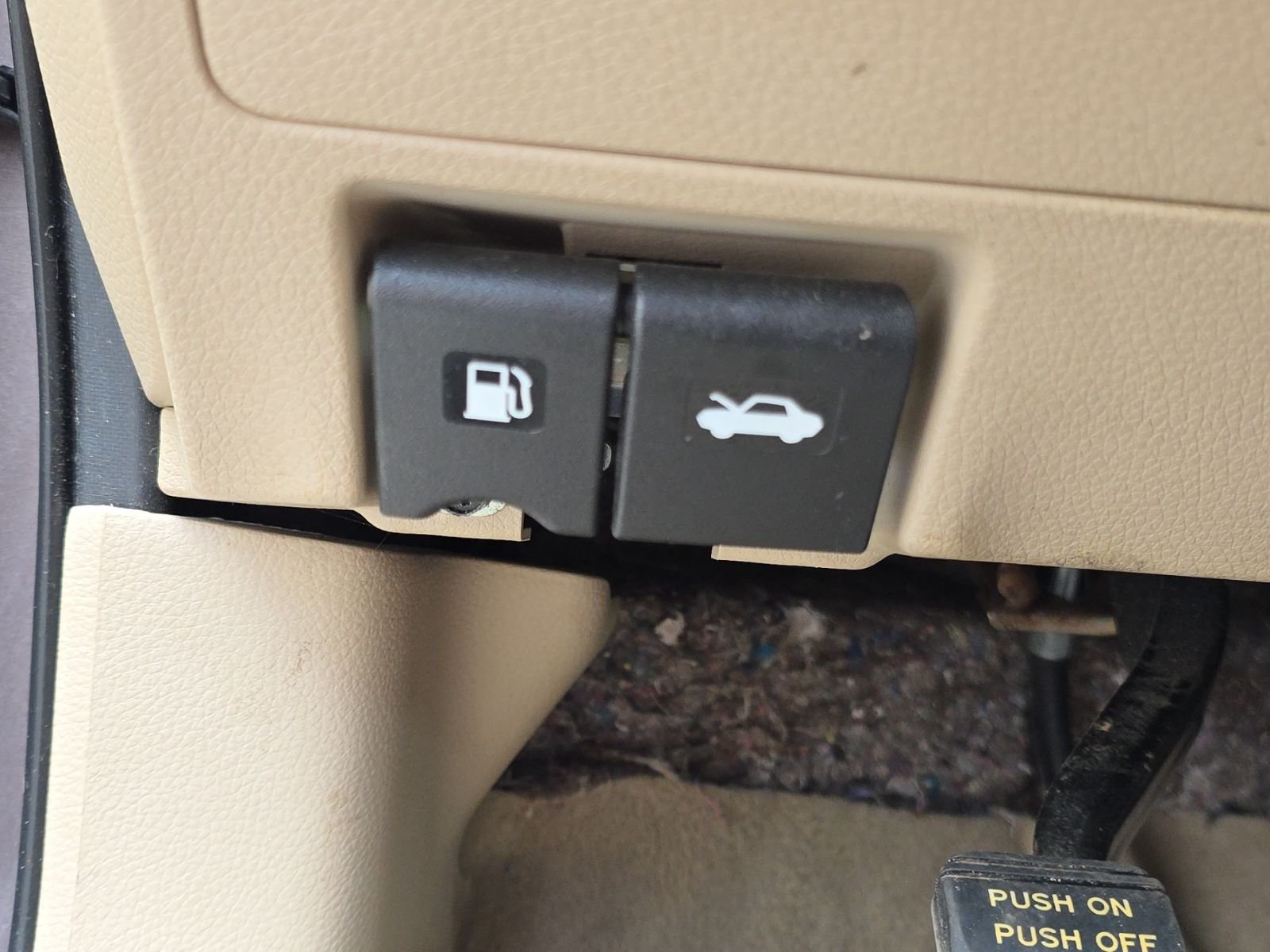 Used 2014 Brown Nissan 2.5 S image 26