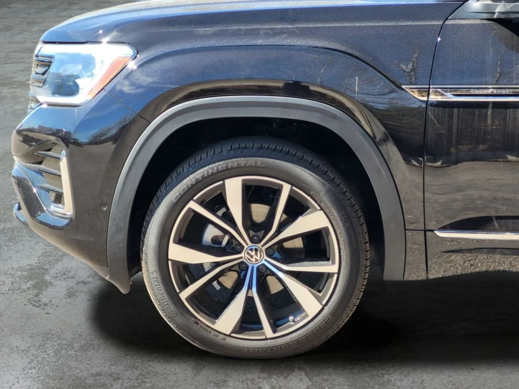 2025 Volkswagen Atlas Cross Sport SEL Premium R-LINE - Photo 18