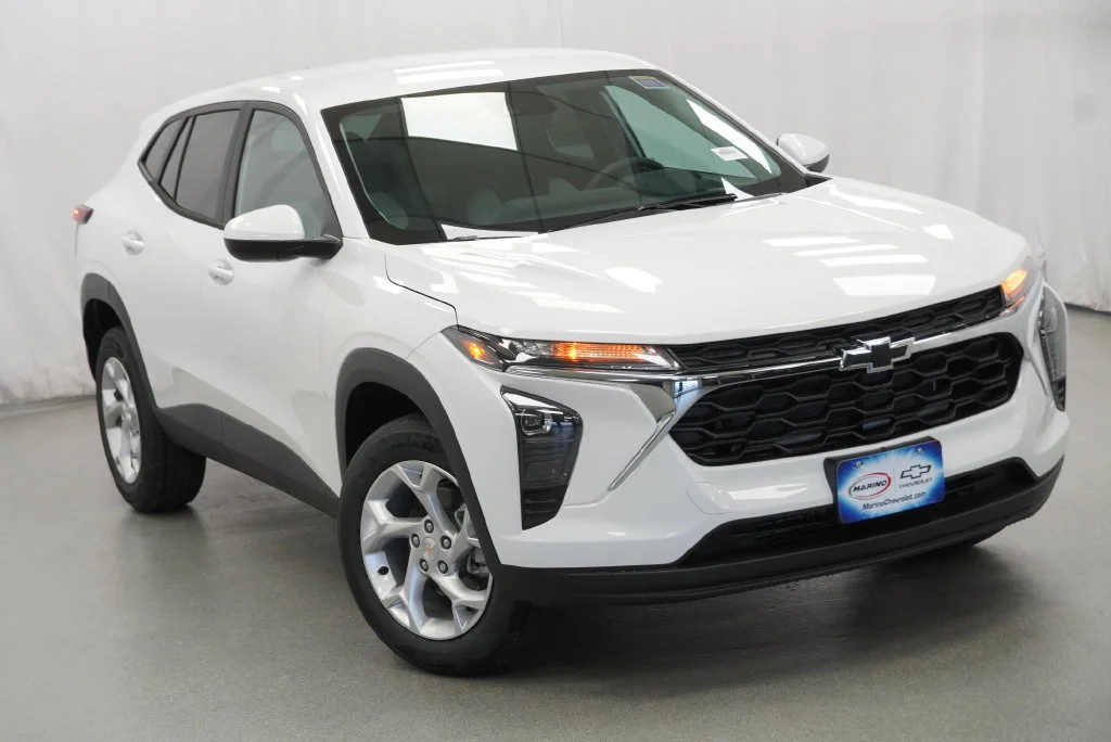 New 2026 Summit White Chevrolet LS image 12