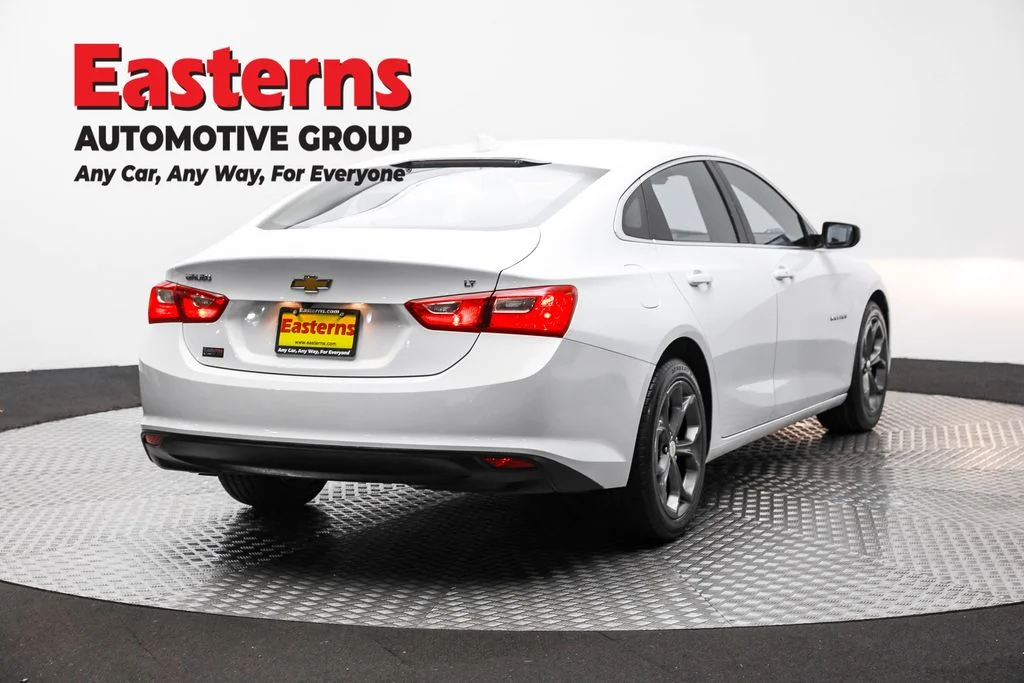 Used 2023 White Chevrolet LT image 5