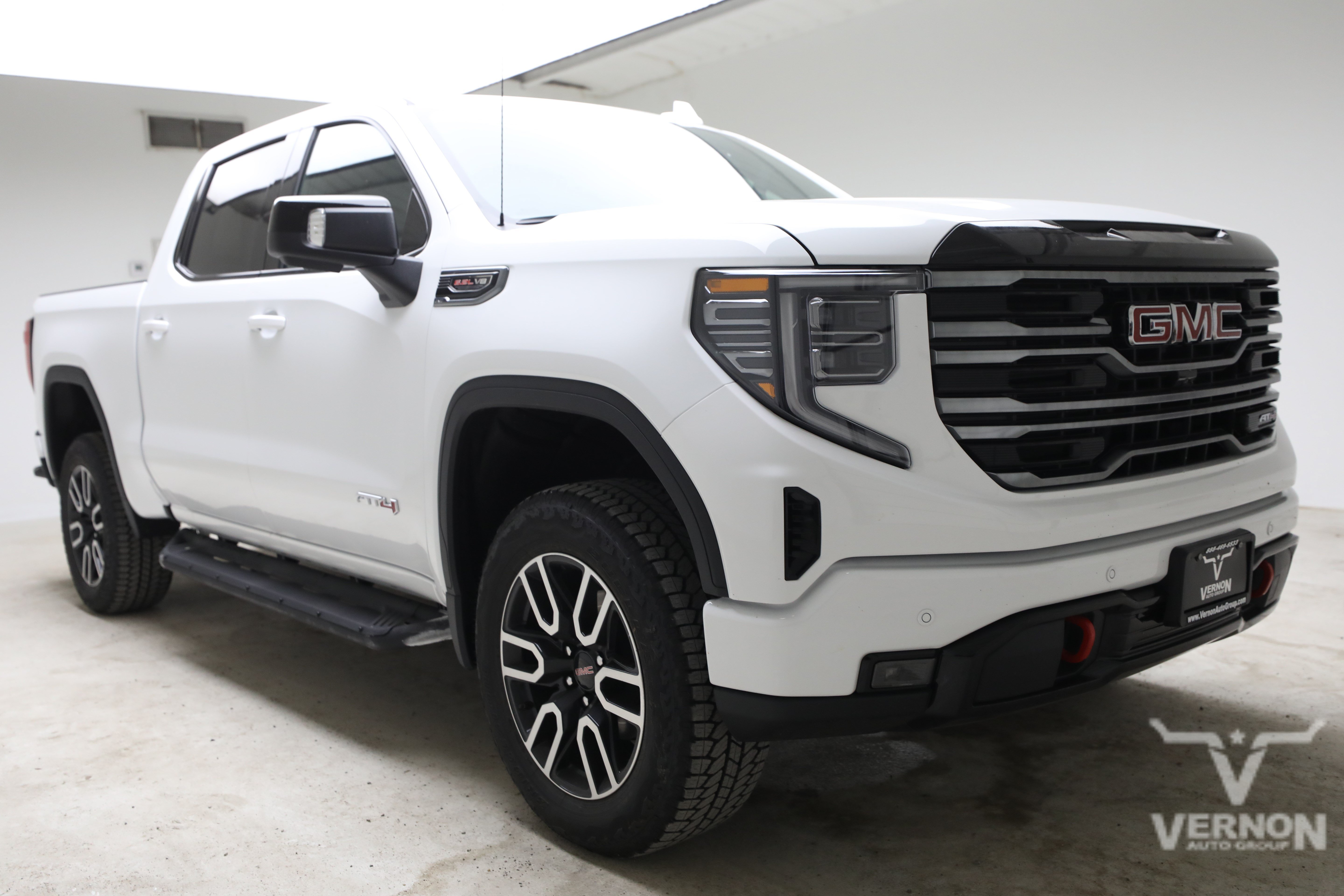 New 2026 Summit White GMC N image 7