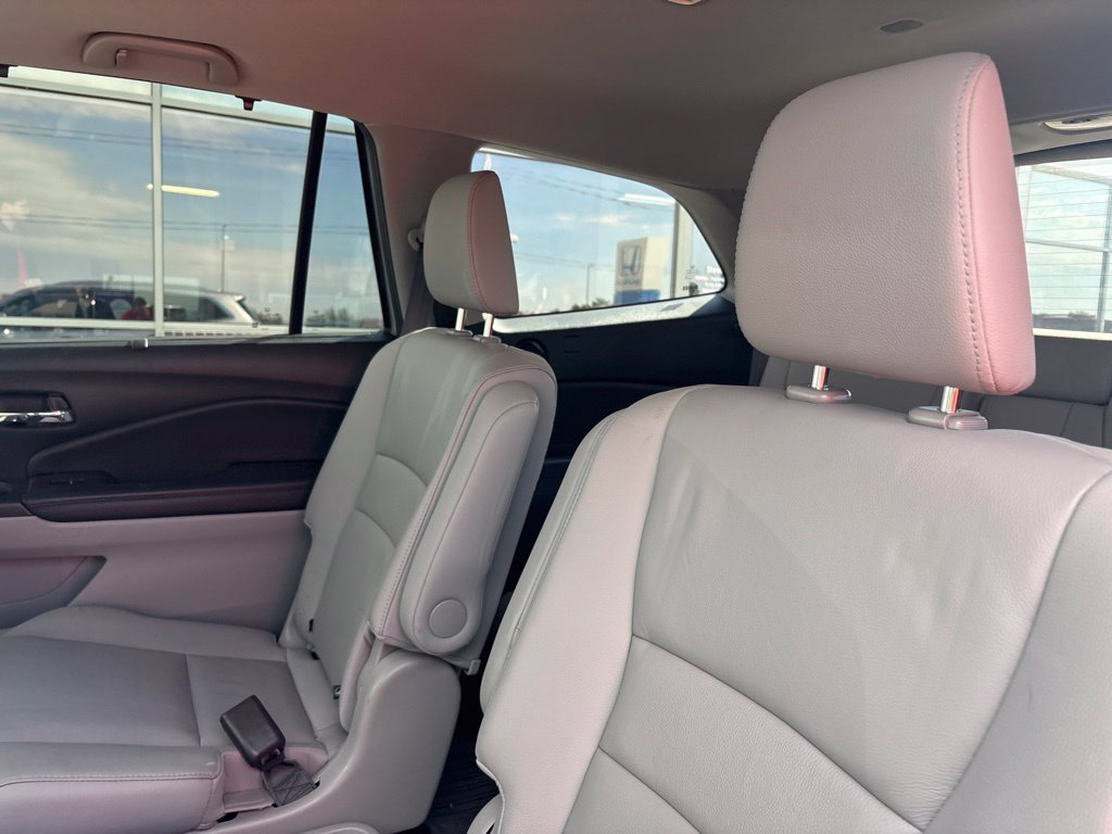 Used 2022 Silver Honda Touring 7 Passenger image 44