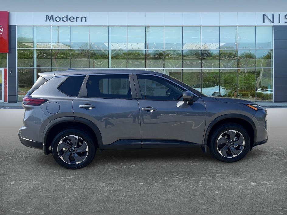 Certified Used 2025 Gun Metallic Nissan SV image 4
