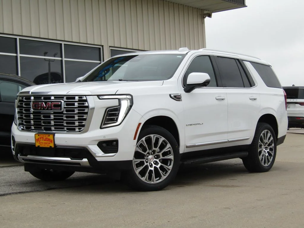 Used 2025 Summit White GMC Denali image 12