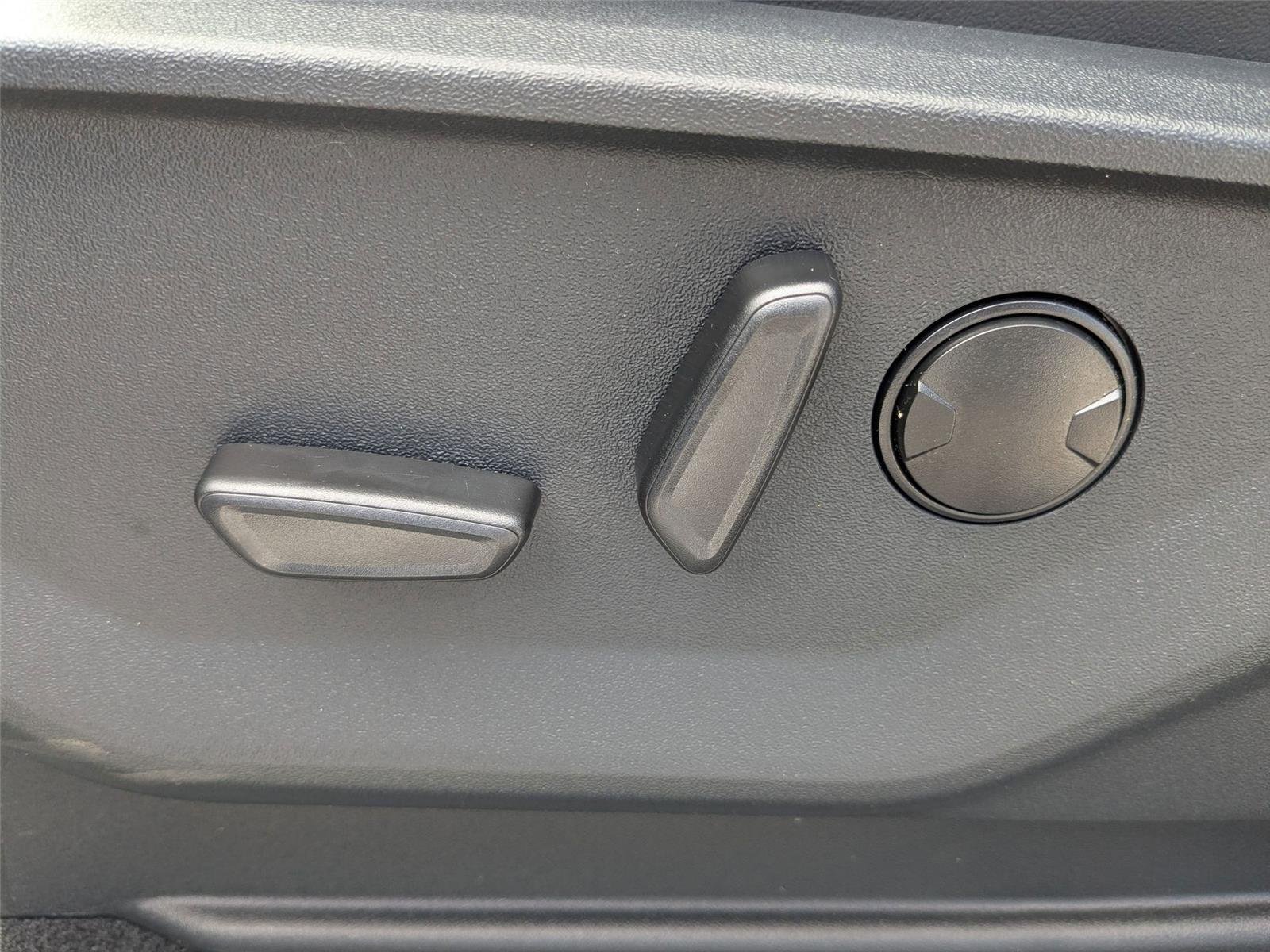 New 2026 Agate Black Metallic Ford Tremor® image 14