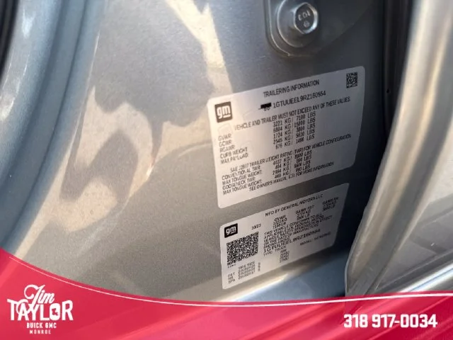 Used 2024 Silver GMC AT4 image 33
