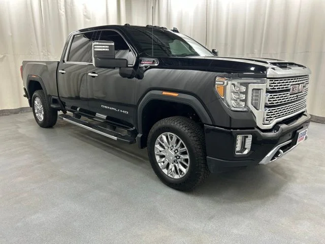 2021 GMC Sierra Denali 4WD Crew Cab Standard Box's photo