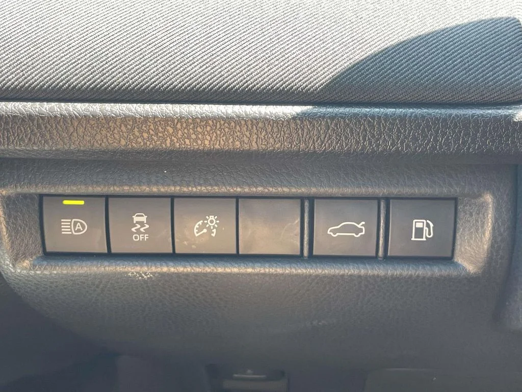 Used 2025 Midnight Black Metallic Toyota LE image 20