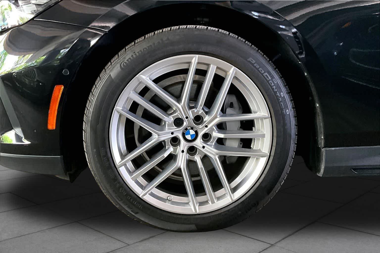 Used 2025 Black Sapphire Metallic BMW 530i image 10
