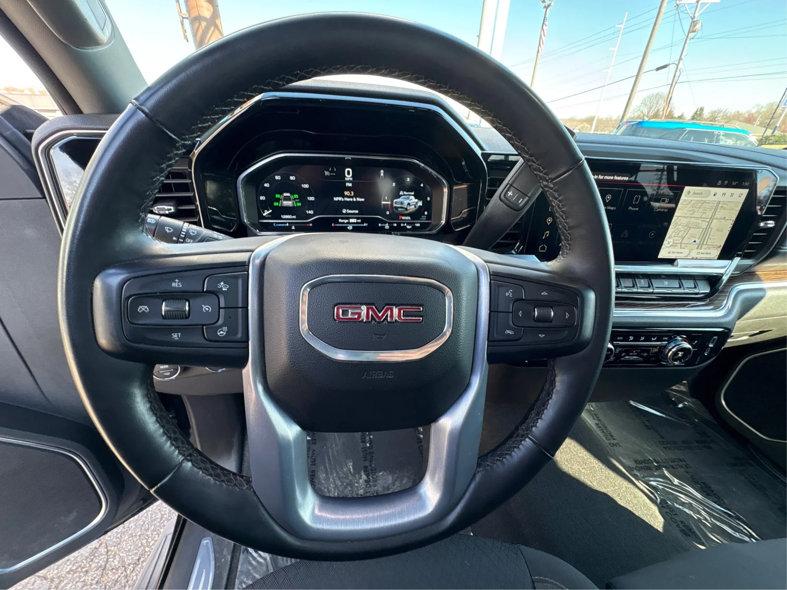 Used 2023 Black GMC SLE image 15