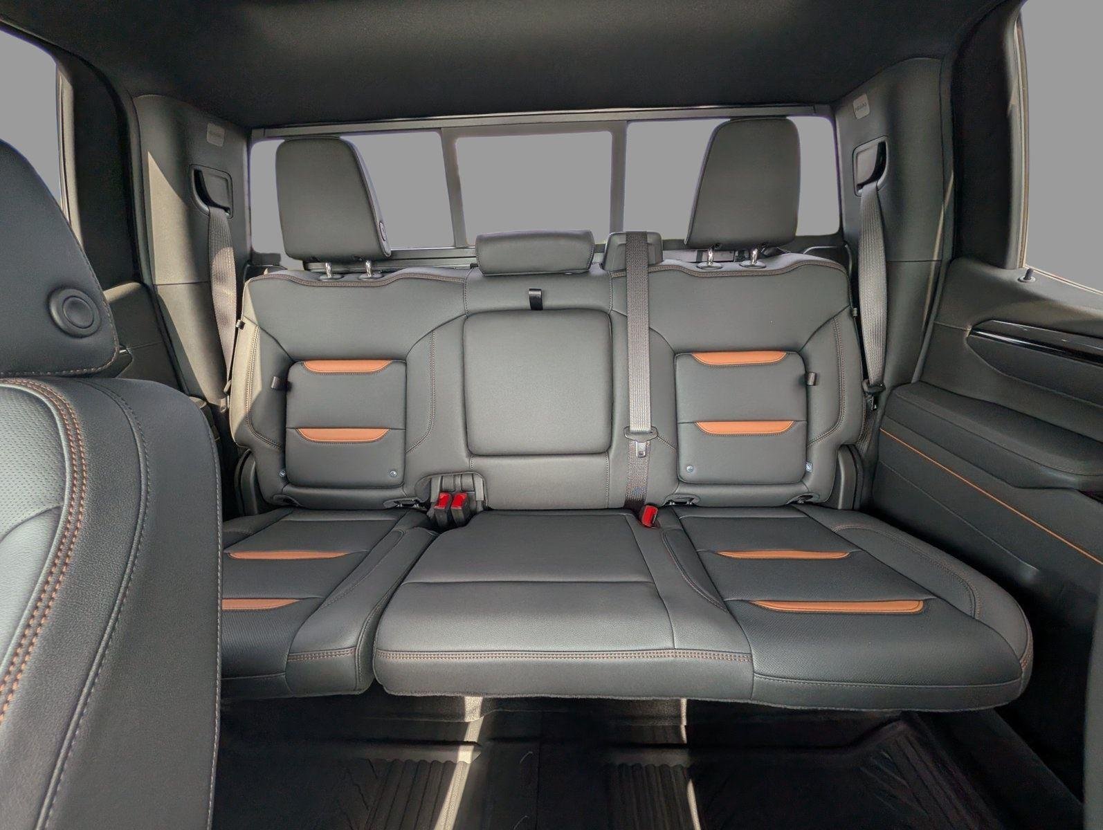 2026 GMC Sierra 1500 AT4 - Photo 15