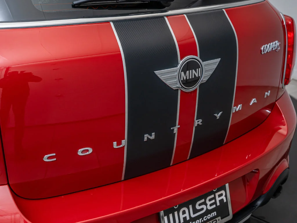 Used 2015 Blazing Red MINI  image 18