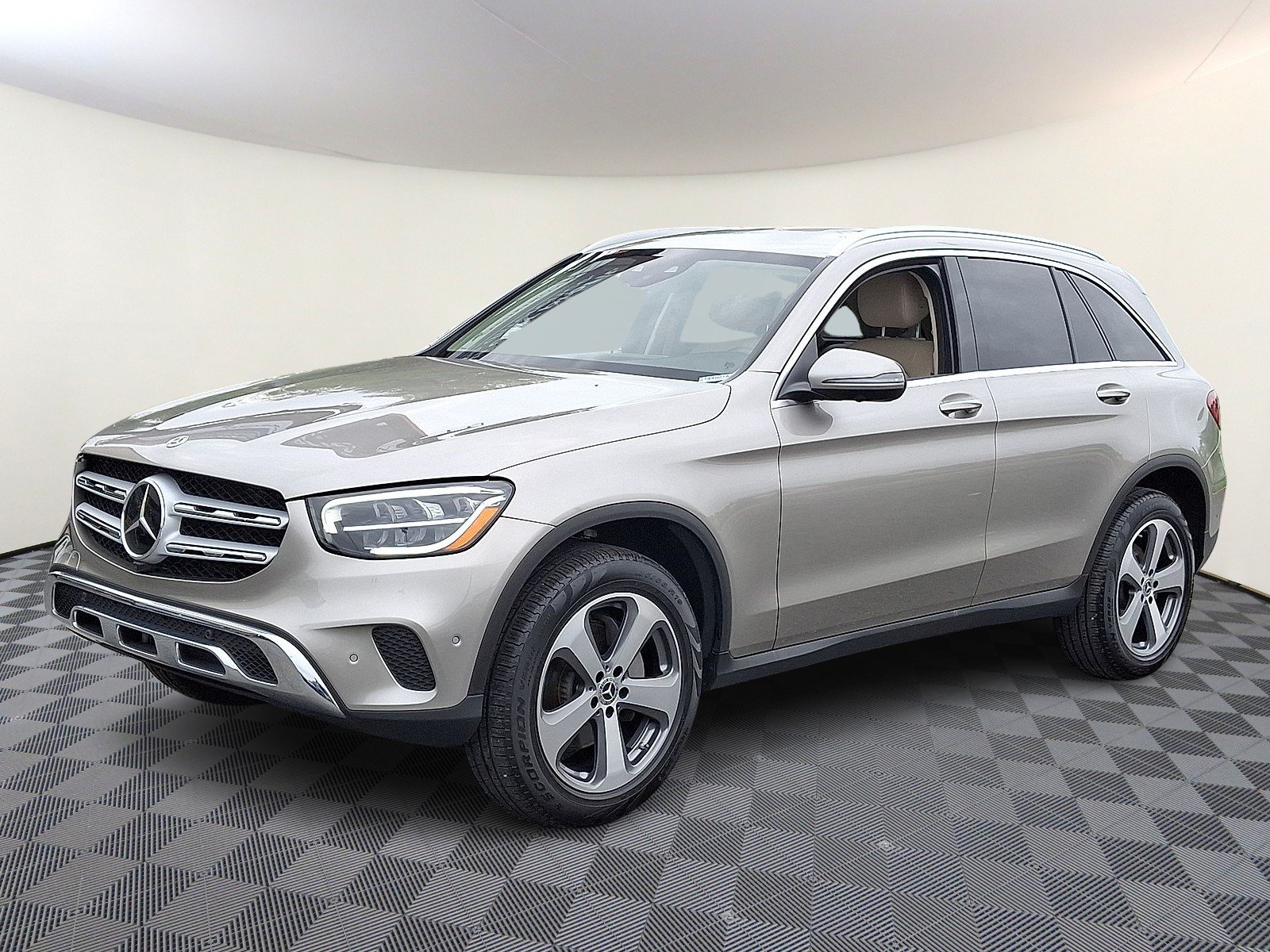 2022 Mercedes-Benz GLC