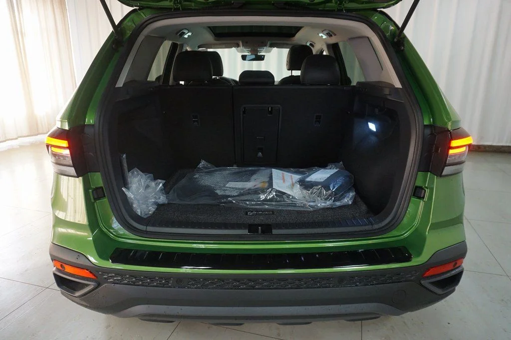 New 2026 Moss Green Volkswagen 1.5T SE Black image 24