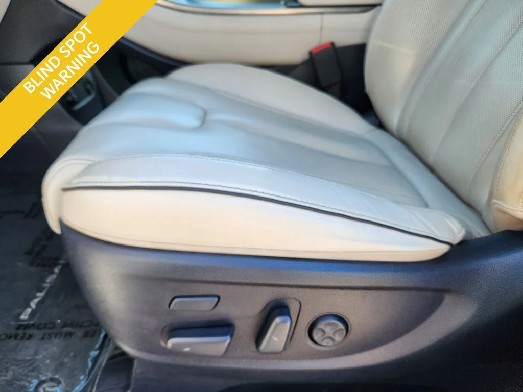 Used 2021 White Hyundai Limited image 10