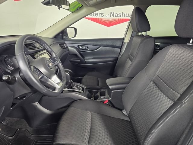 Used 2020 Brilliant Silver Metallic Nissan SV image 14
