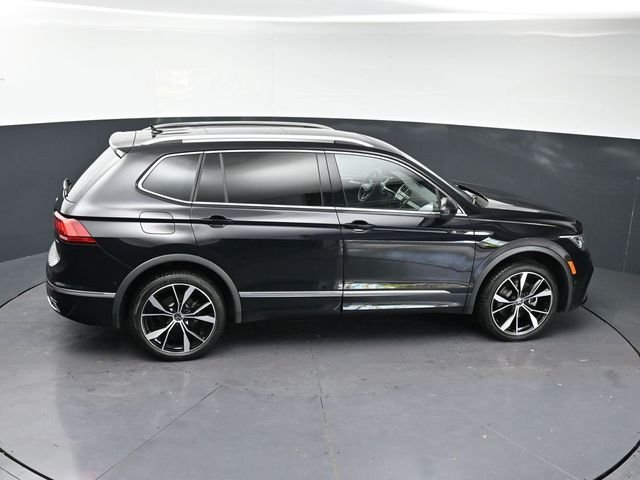 Used 2024 Deep Black Pearl Volkswagen 2.0T SEL R-Line image 27