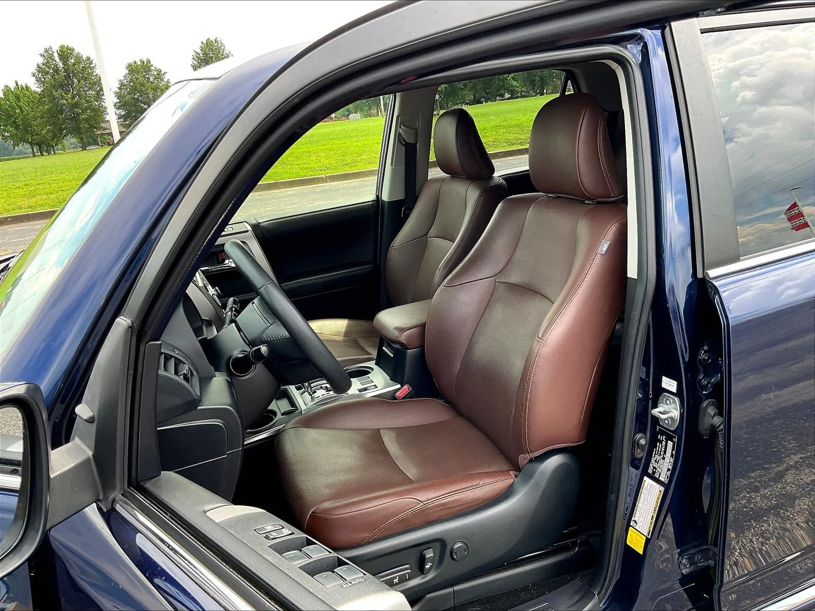 Used 2022 Nautical Blue Metallic Toyota Limited image 13