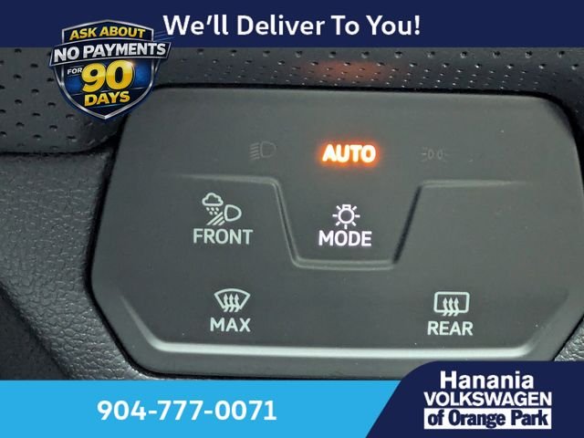 New 2026 Silver Volkswagen 2.0T SE w/Technology image 28