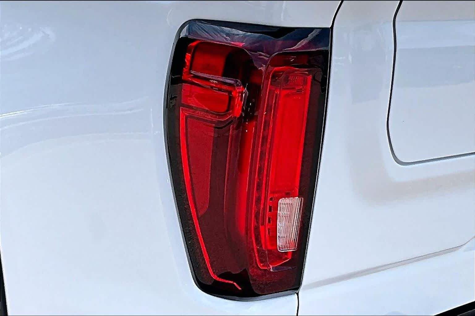 Used 2025 Summit White GMC AT4X image 29