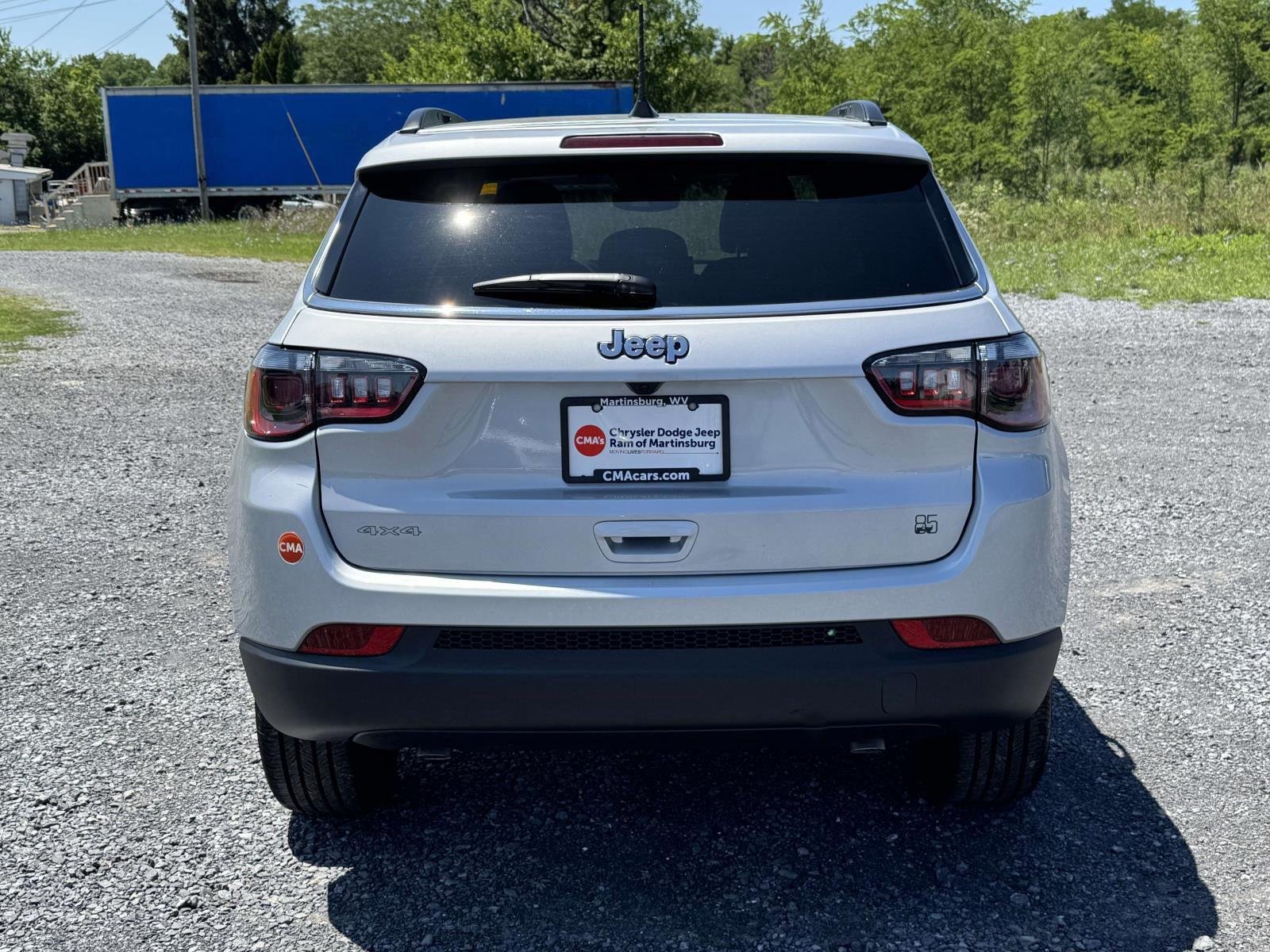 New 2026 Silver Zynith Metallic Clear-Coat Exterior Paint Jeep 85th Anniversary image 21