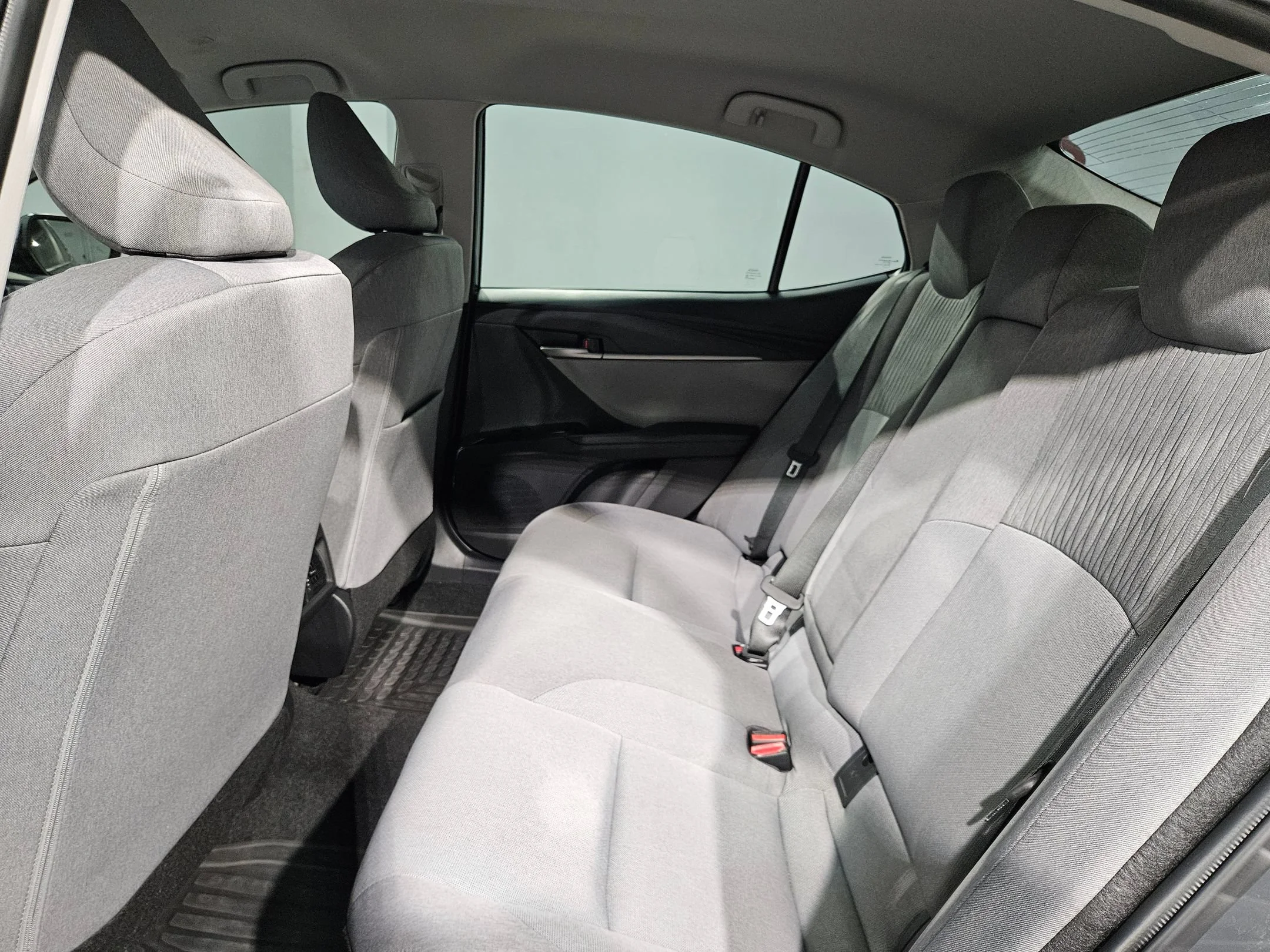 Used 2025 Underground Toyota LE image 36
