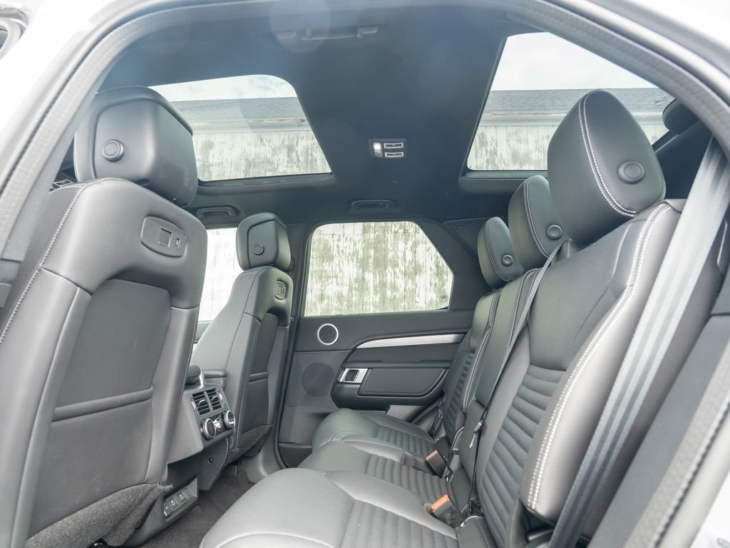 Used 2025 Gray Land Rover Dynamic SE image 34
