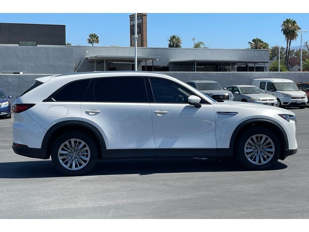 Used 2024 Rhodium White Premium Mazda Preferred image 8