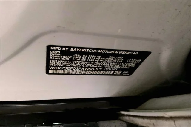 Used 2023 Mineral White Metallic BMW xDrive28i image 13