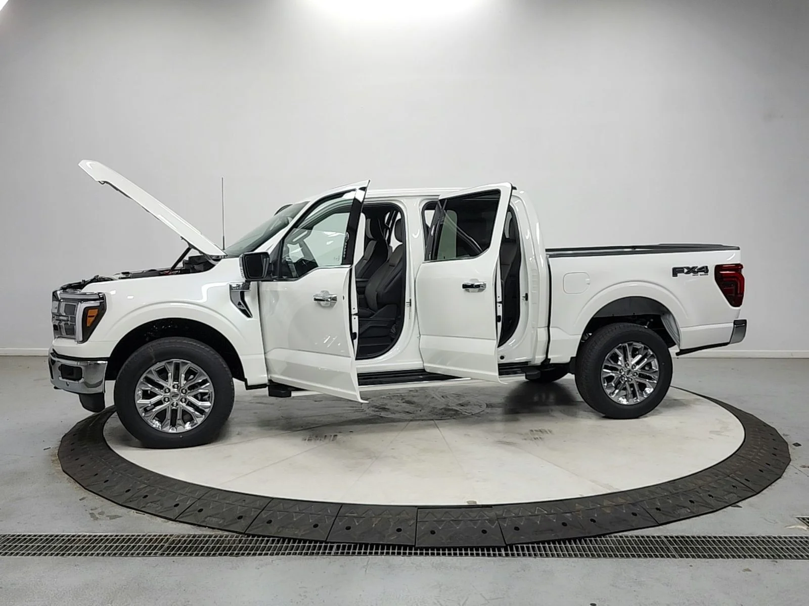 New 2026 Star White Metallic Tri-Coat Ford Lariat® image 12