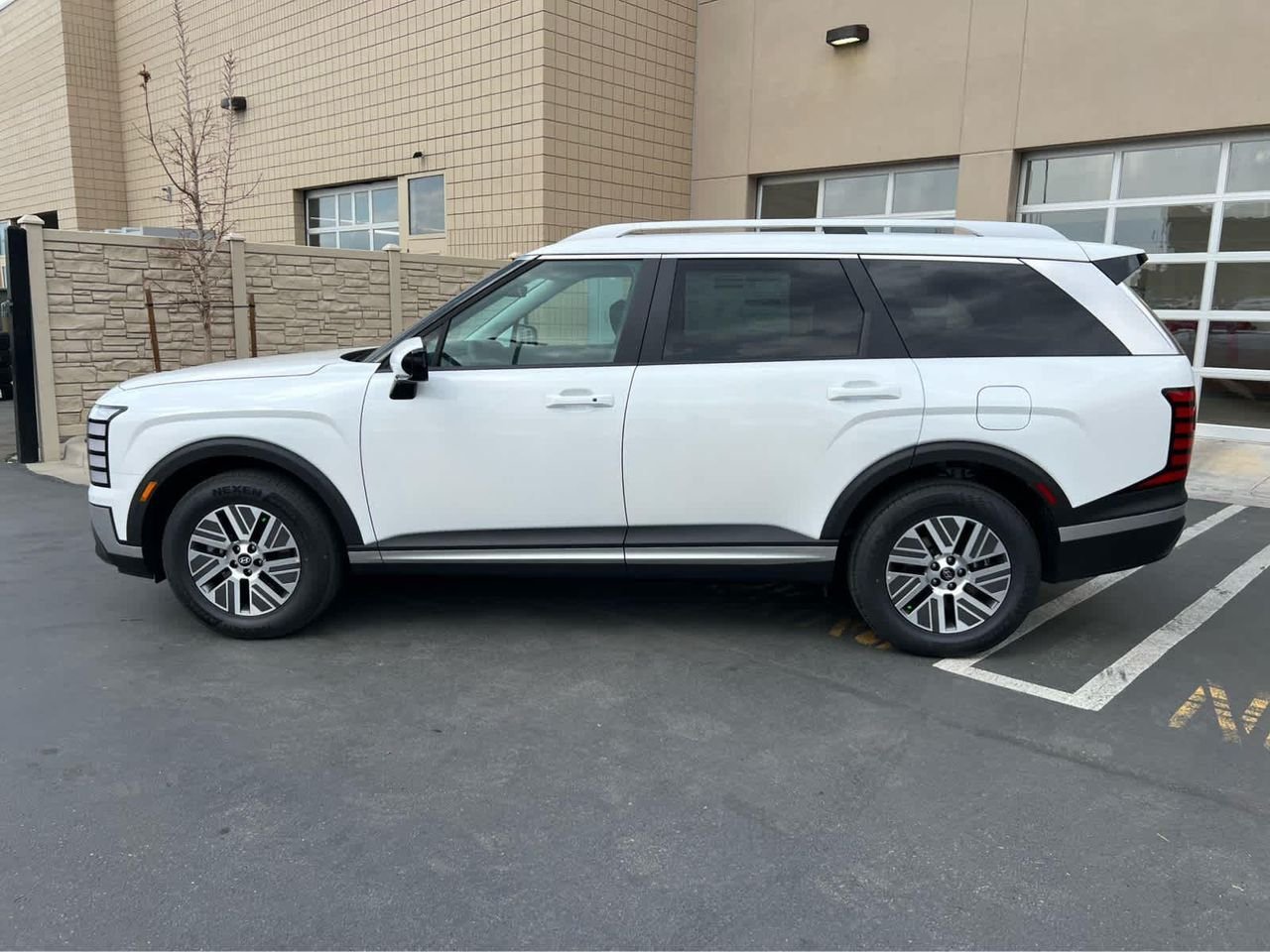 New 2026 Creamy White Pearl Hyundai SEL 7P image 12