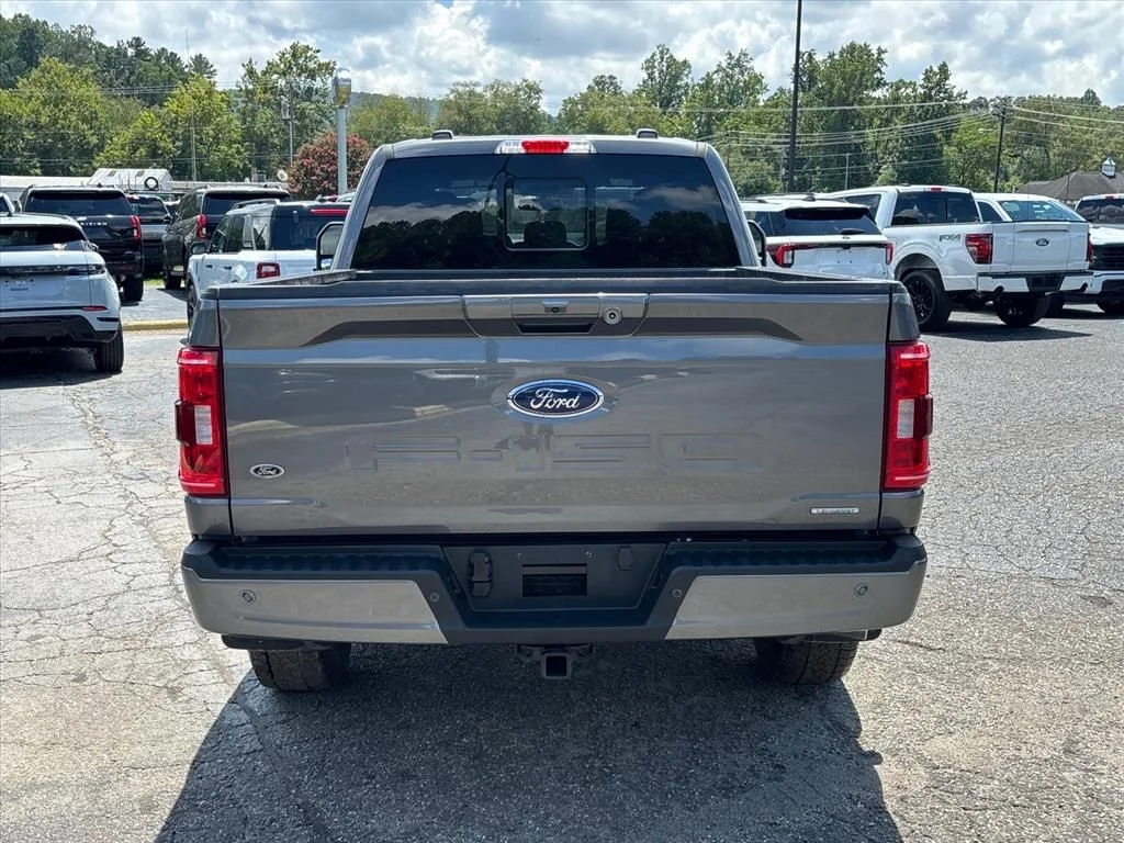 Used 2023 Gray Ford XLT image 6
