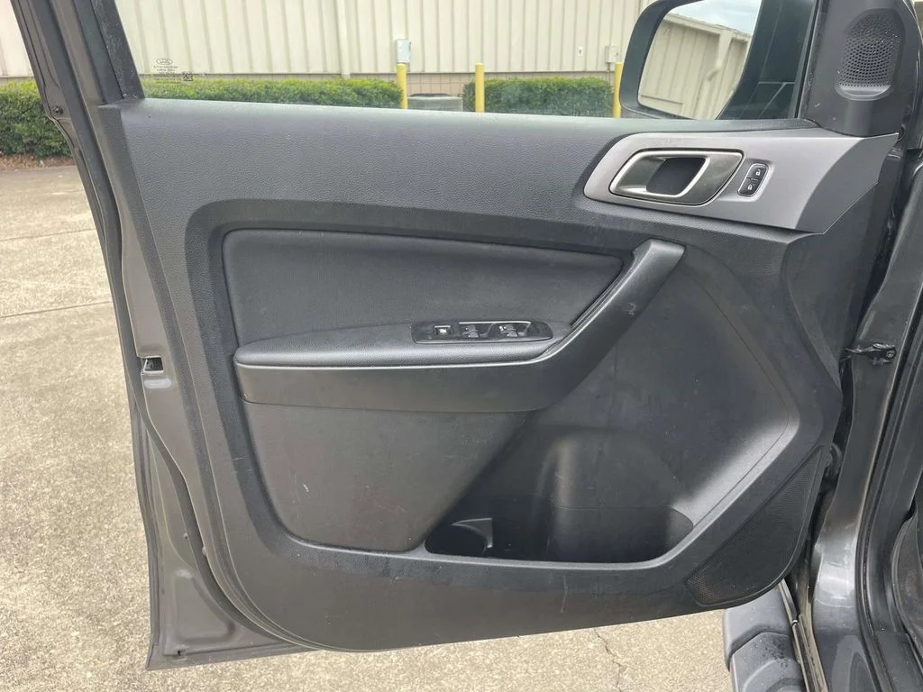 Certified Used 2019 Magnetic Metallic Ford XLT image 15