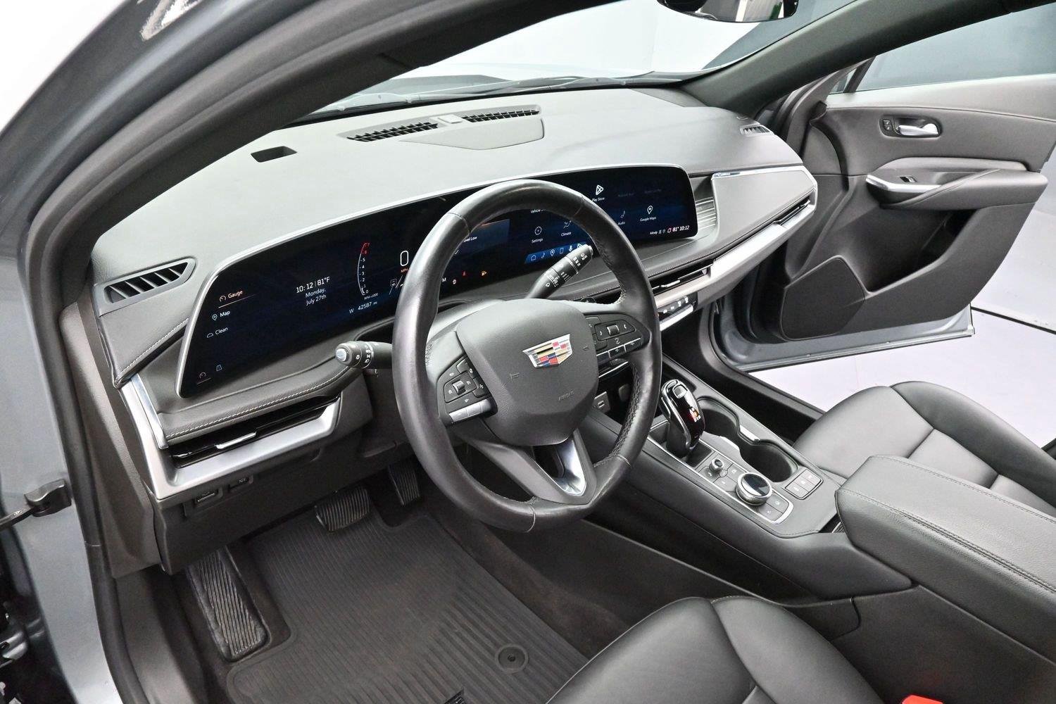 Used 2024 Argent Silver Metallic Cadillac Premium Luxury image 12