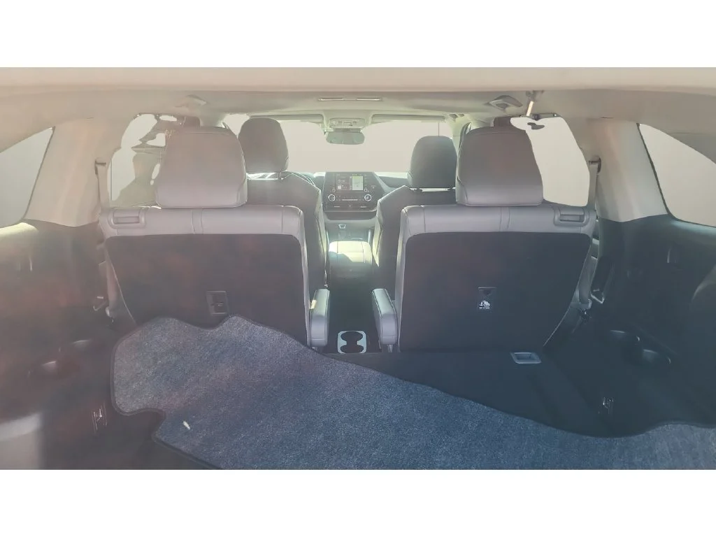Used 2022 Blue Toyota XLE image 12