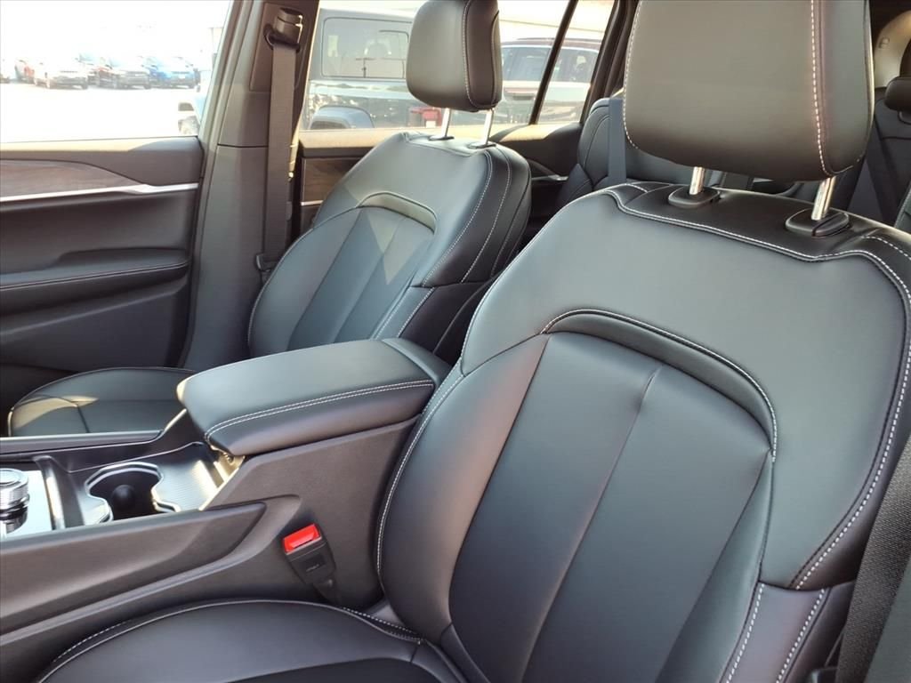 New 2026 Steel Blue Exterior Paint Jeep Limited image 12