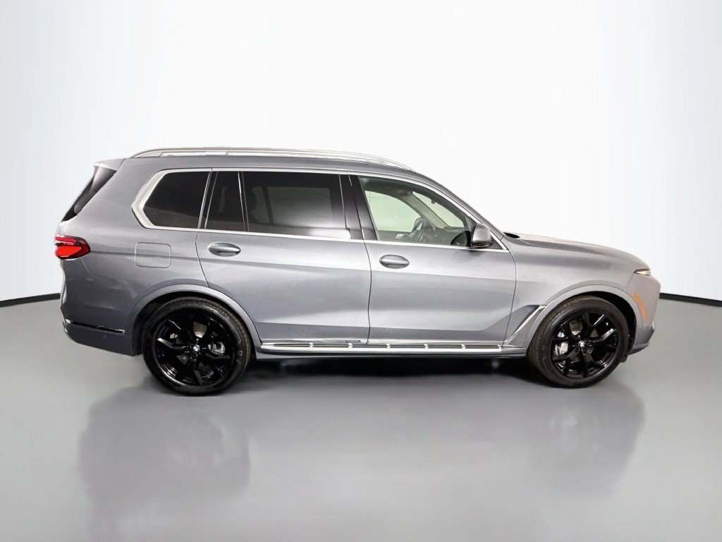 Used 2026 Skyscraper Gray Metallic BMW xDrive40i image 8