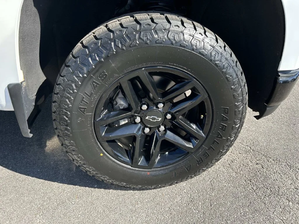 Used 2020 White Chevrolet LT Trail Boss image 32