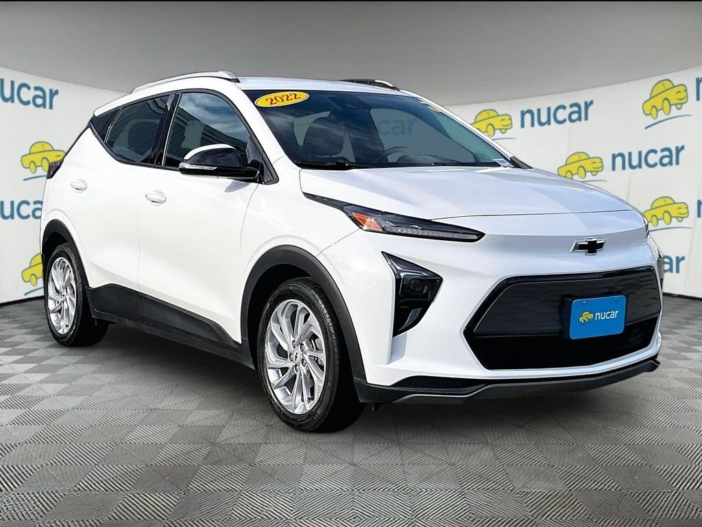 Used 2022 White Chevrolet LT image 1